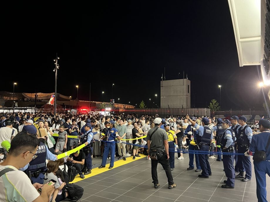 大阪世博地铁停电!3万人滞留会场「苦中作乐」 躺地补眠过夜画面曝