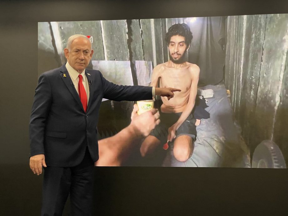 天下事  半岛电视台5记者遭以军空袭击杀 包括“加沙最勇敢记者”谢里夫 