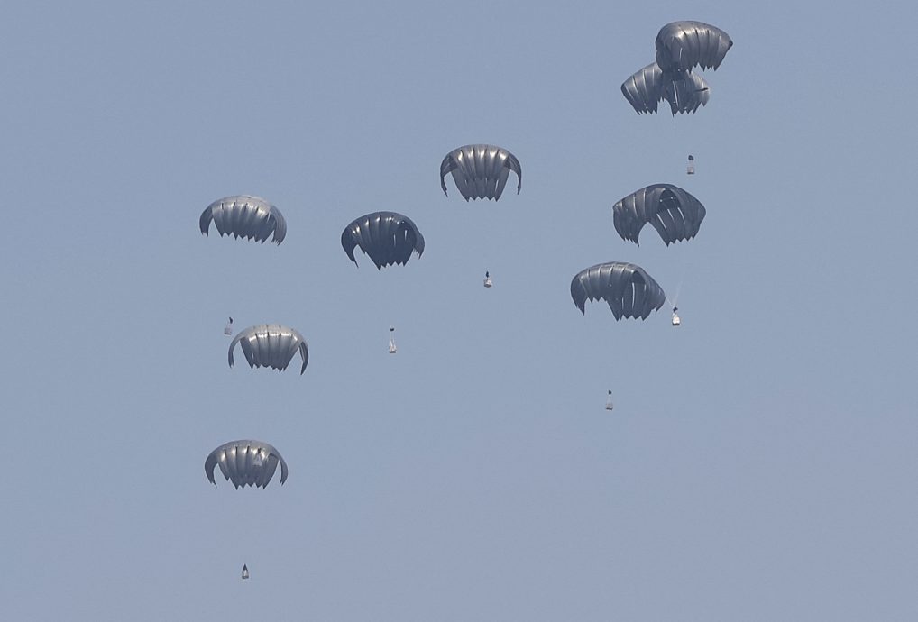 天下事  半岛电视台5记者遭以军空袭击杀 包括“加沙最勇敢记者”谢里夫 
