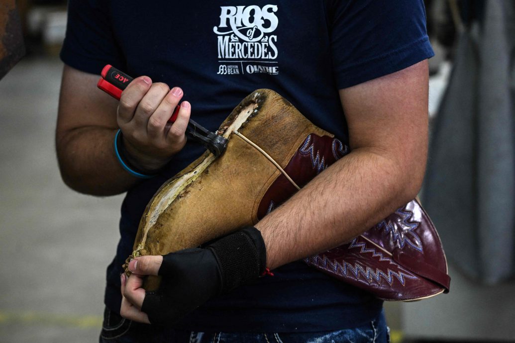 天下事主文)特朗普关税   专家：最大输家是美国消费者 