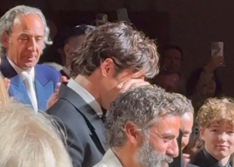 威尼斯影展︱首映获13分钟鼓掌惹哭男主 《科学怪人》获奖呼声高