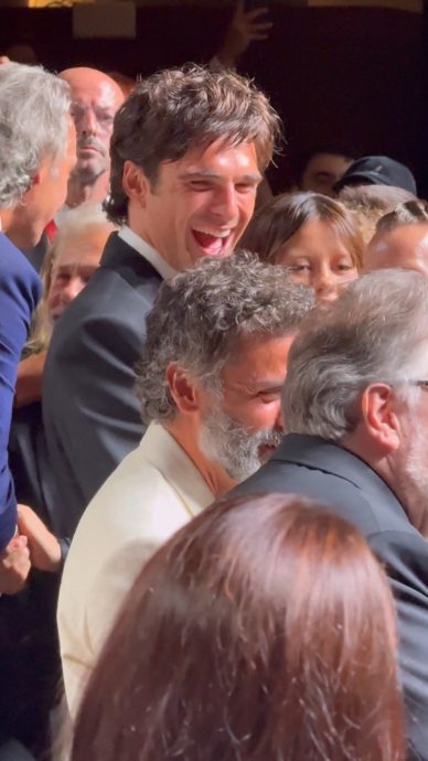 威尼斯影展︱首映获13分钟鼓掌惹哭男主 《科学怪人》获奖呼声高