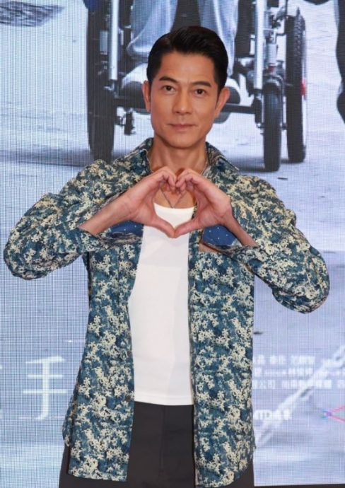 学习当好爸爸暂不出埠 郭富城甜喊：随时迎接三宝