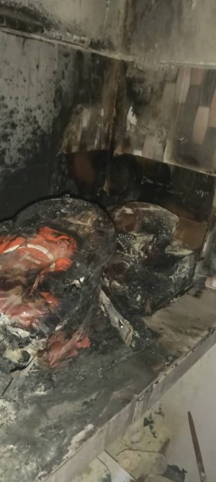 宗教学校储藏室清晨失火 职员机警扑灭无人伤亡