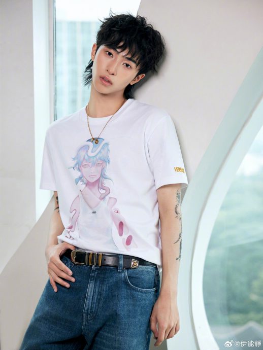 小哈利进军歌坛 新歌吐18岁离家孤独感