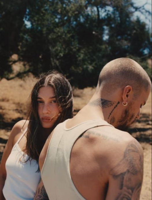 小贾斯汀新MV曝光妻儿 包游艇度假成爱家好男人