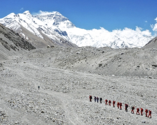 尼泊尔西北部开放97座山峰免登山费 刺激旅游业发展