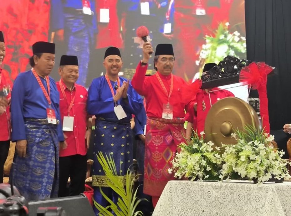 已签发 全国:佐哈利自荐当巫统柔州竞选军师