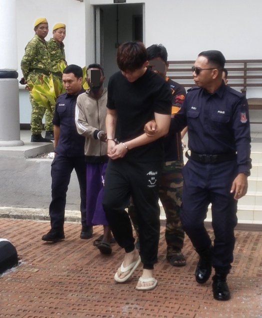 已签发 柔︰华裔男女虚假投资为饵,骗两华妇17万5000被控 已签发 柔︰华裔男女虚假投资为饵,骗两华妇17万5000被控