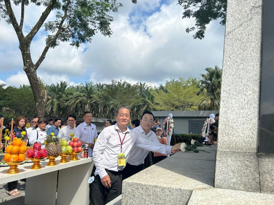 已签发 柔：为纪念无畏奉献精神，兴建南侨机工“铭墙”