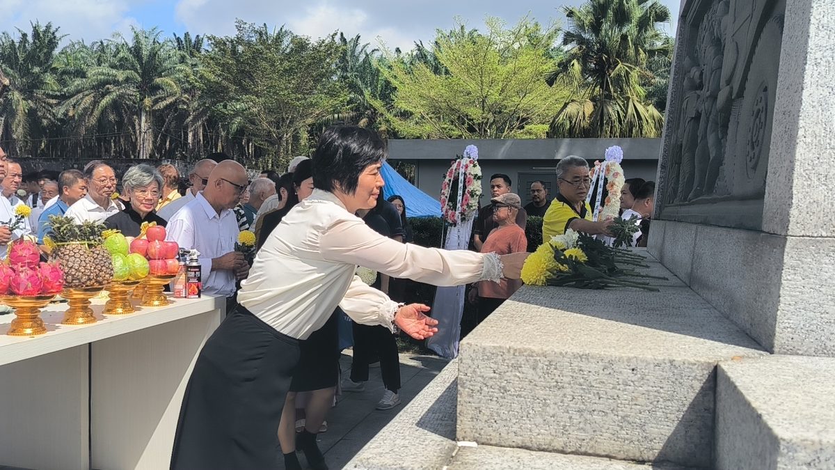 已签发 柔：为纪念无畏奉献精神，兴建南侨机工“铭墙”