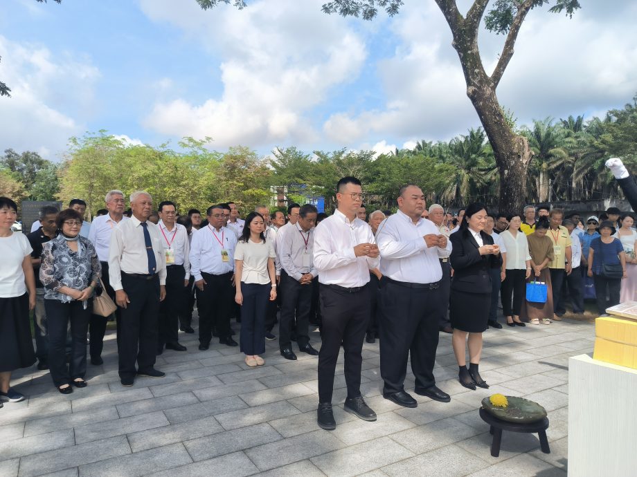 已签发 柔：为纪念无畏奉献精神，兴建南侨机工“铭墙”