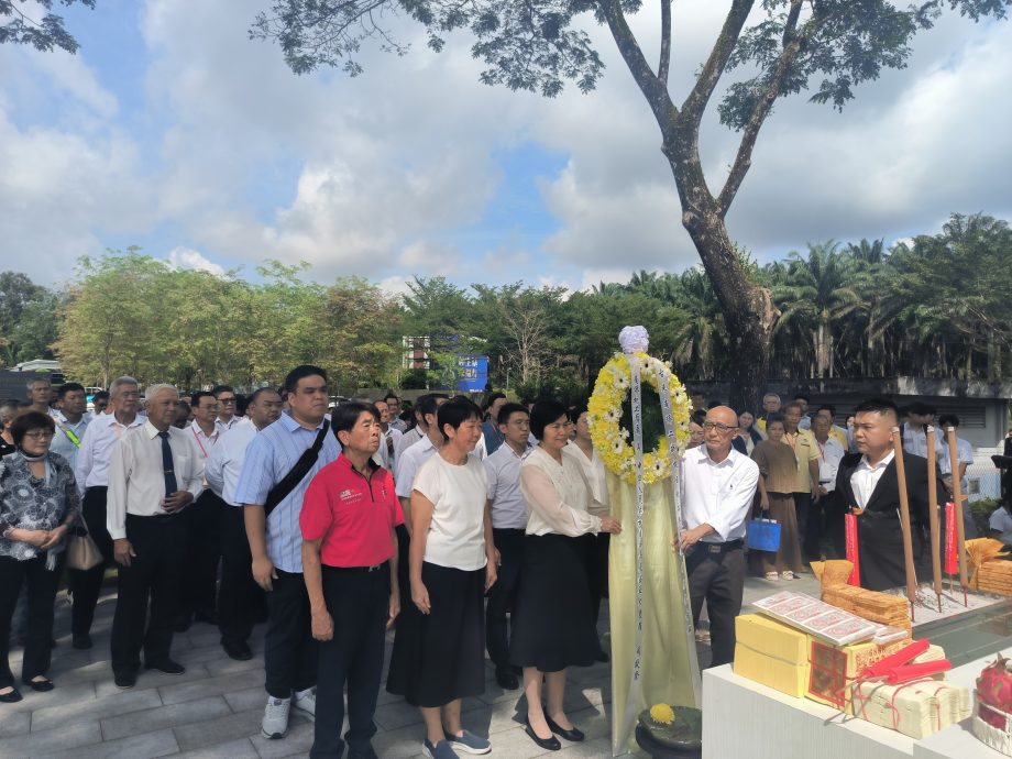 已签发 柔：为纪念无畏奉献精神，兴建南侨机工“铭墙”