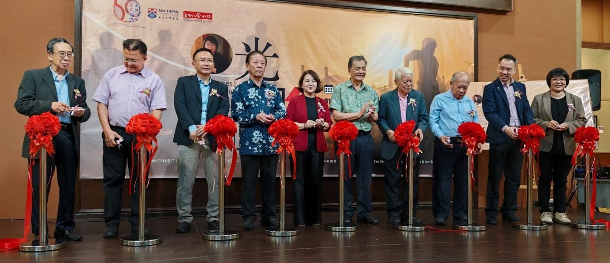 从幕后走向幕前  黄秀香首办个人摄影展