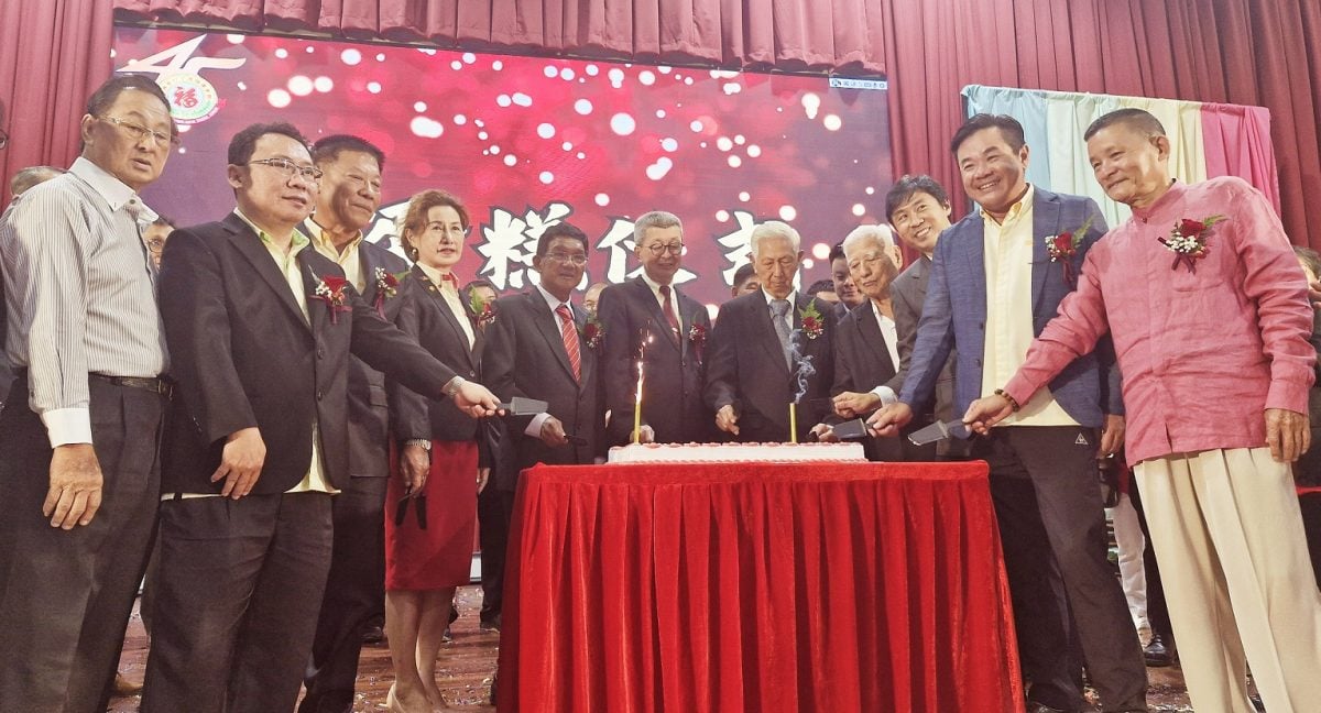 哥打福建会馆庆成立45周年暨三机构就职礼 四喜庆典场面热