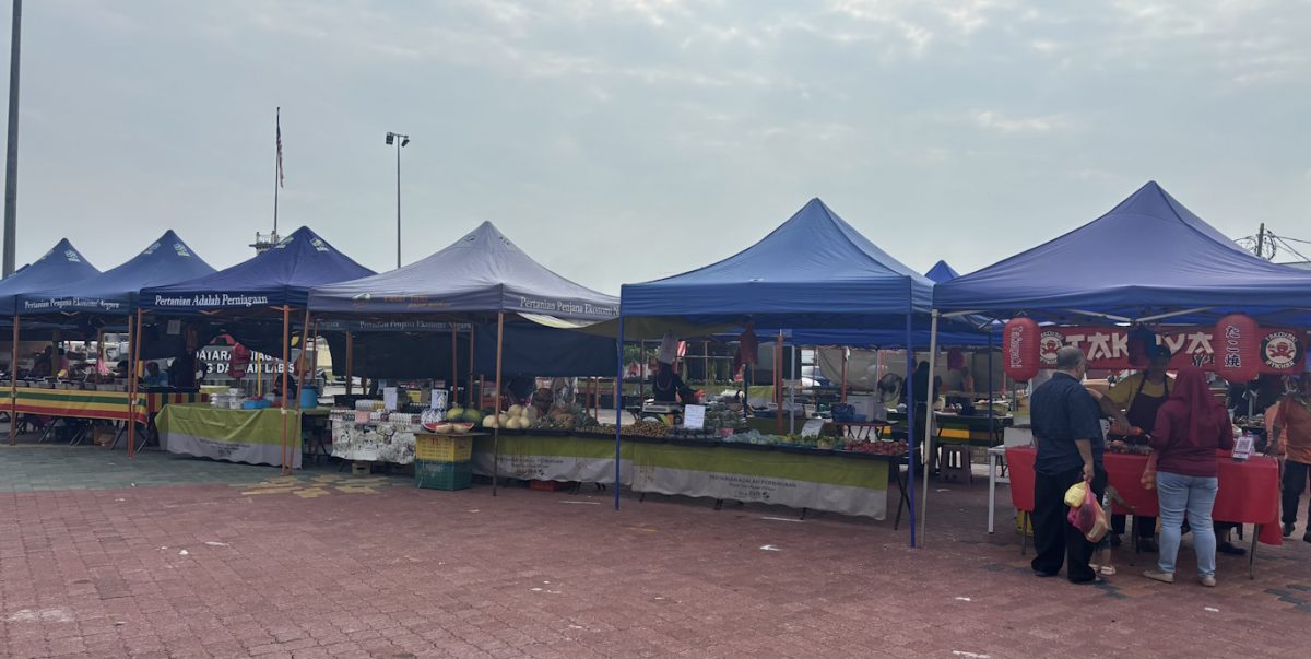 已签发 柔:拉美士广场公厕上午时段未开放,小贩投诉造成不便