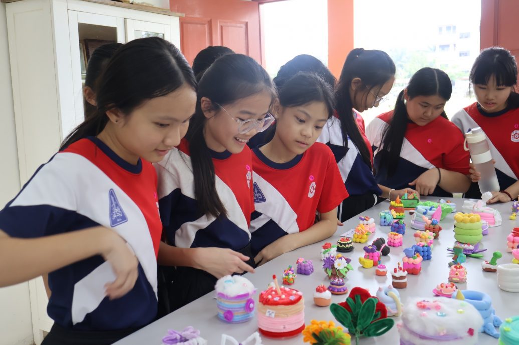 已签发 柔:校园版头:利丰港培华独中开放日 吸引37所华小1049师生参与