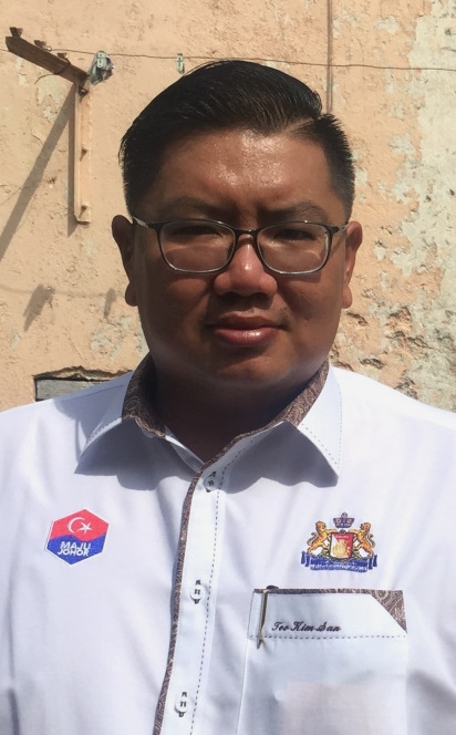 已签发 柔：民生特工队：年轻人成群凌晨聚集昔加末旧市区“树下巷子”聊天打闹，扰人清梦