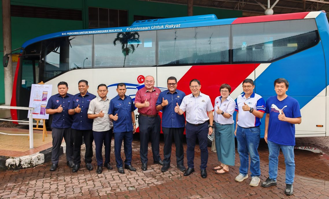 已签发 柔：版头之一：永平和谐巴士路线，明年延伸至巴力安尼