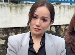 已签发//声称获奖后遭网络霸凌性骚扰·马来女演员身心受影响 报警求助