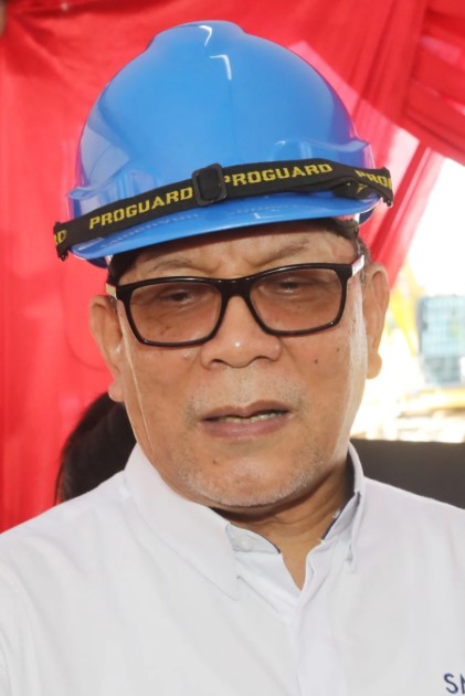 已签发/大都会(版2头)/雪大型铺路工程已完成75%,预计9月全面完工