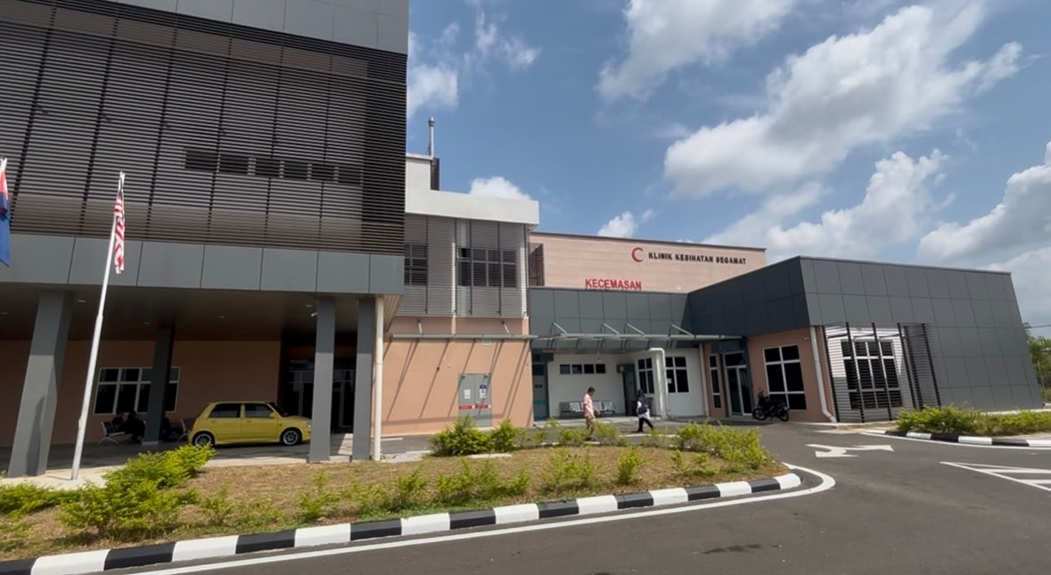 **已签发**柔:头条之一或显刊:昔政府诊疗所新建筑物今启用!