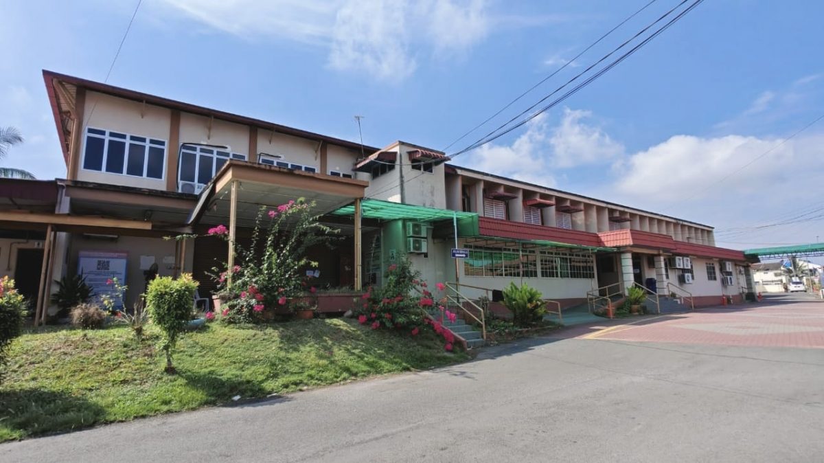 **已签发**柔:头条之一或显刊:昔政府诊疗所新建筑物今启用!