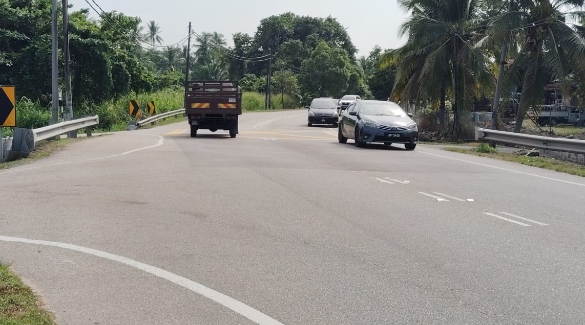 **已签发**柔:头条之一:“八支弯”路桥8月20起全面封闭 居民忧替代路无法负荷车流