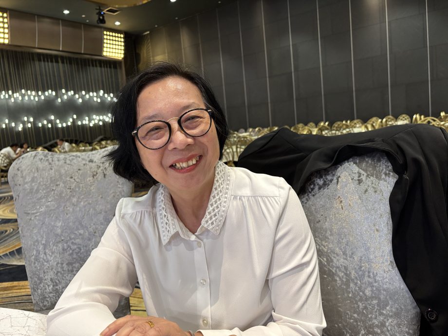 **已签发**柔：头条之一：特稿〡100援助金有否帮助？  受访者：“有好过没有”、“愿留作援助金予贫困者”