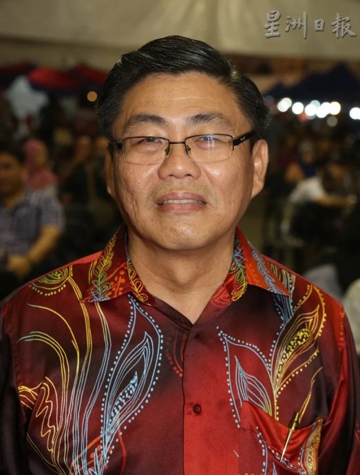 **已签发**柔：头条之一：特稿〡100援助金有否帮助？  受访者：“有好过没有”、“愿留作援助金予贫困者”