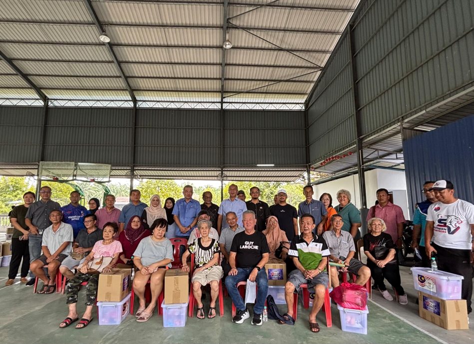 **已签发**柔:封面:圣模那大街大火狂烧 21店屋2板屋沦为废墟