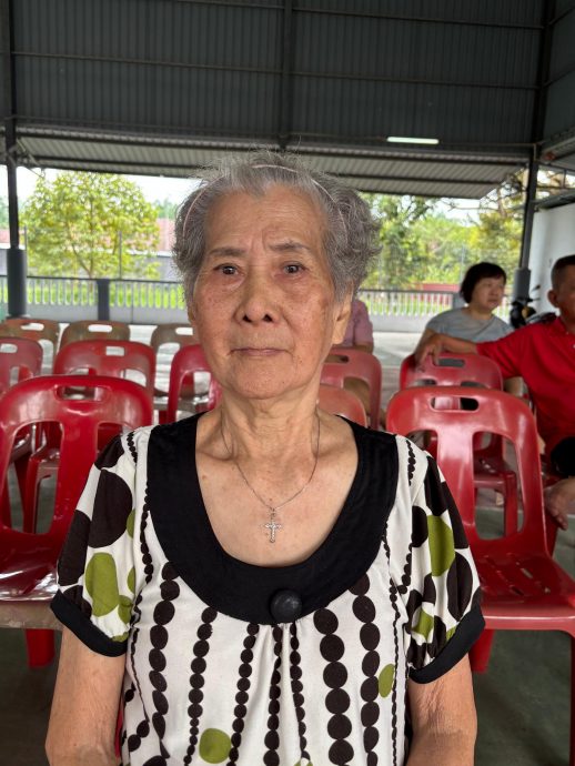 **已签发**柔:封面:圣模那大街大火狂烧 21店屋2板屋沦为废墟