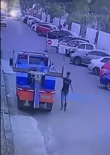 **已签发**柔:火烧新山市厅拖车 男子庭上认罪明下判