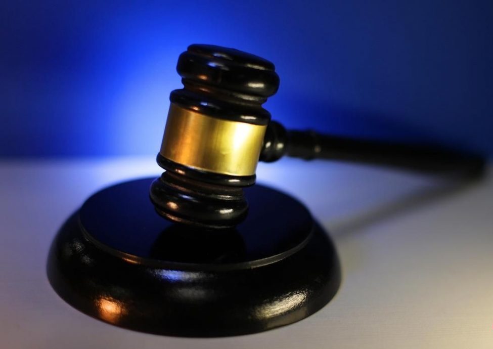 *已签发*柔：狮城二三事：与呼叫中心配合诈骗  越美双国籍男狮城入狱罚款