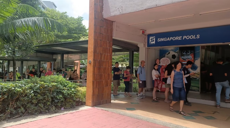 *已签发*柔：狮城二三事：狮城多多首奖一注独赢  逾4221万令吉刷新纪录