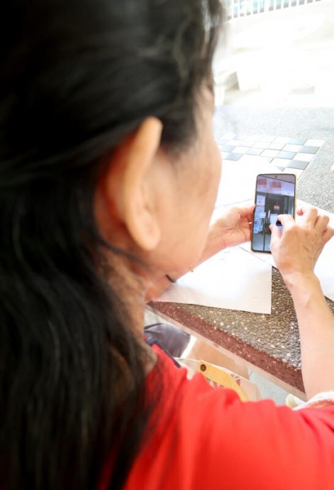 *已签发*柔:狮城二三事:狮城妇付逾3万植牙 诊所突倒闭索偿无门