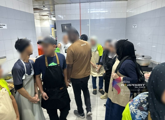 **已签发**柔:移民局突击新山医药中心,扣查34名非法外劳