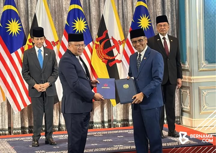 已签/安华汶莱苏丹举行会谈 共同见证两国签署MOU