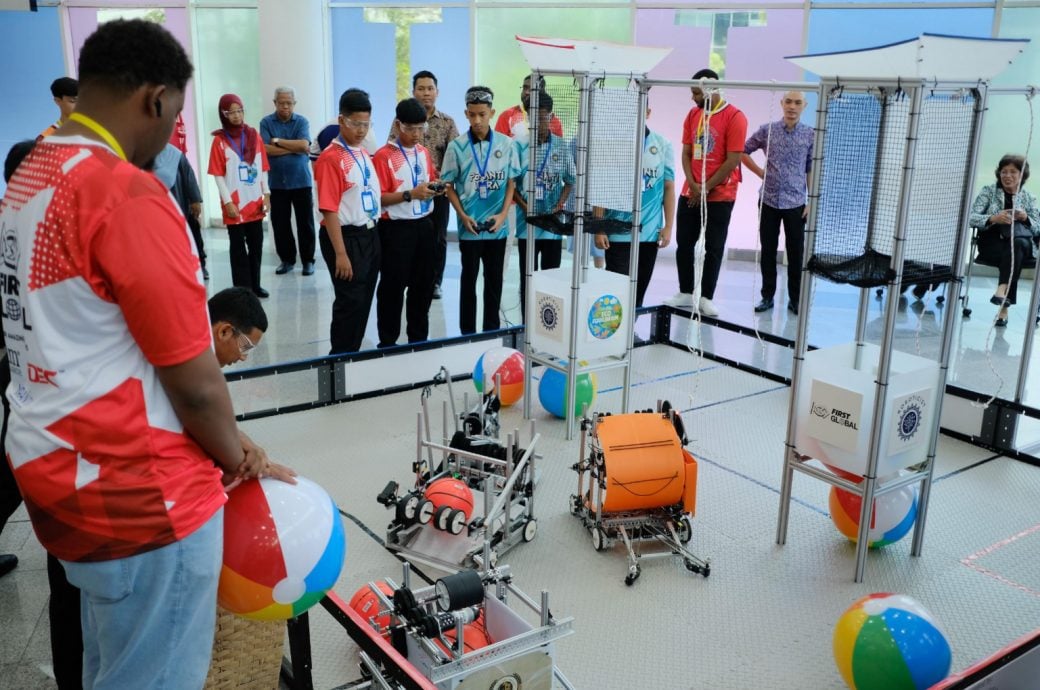 已签／本同理科学员组代表队 10月出战巴拿马机器人挑战赛