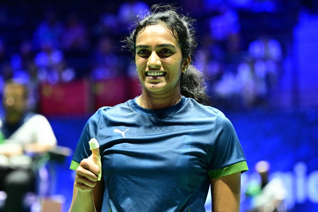 巴黎世羽赛| 首局18比12遭偶像辛杜逆转  勒莎娜吸取宝贵经验