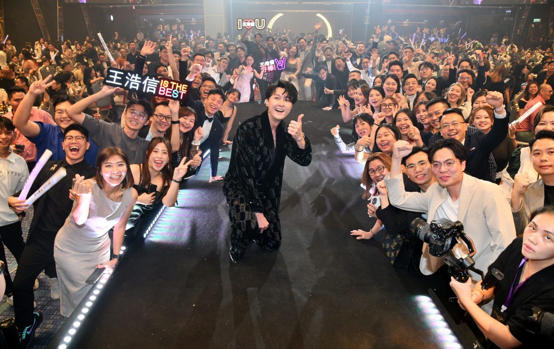 带伤登台拒唱《跳楼机》 王浩信盼来马开个唱