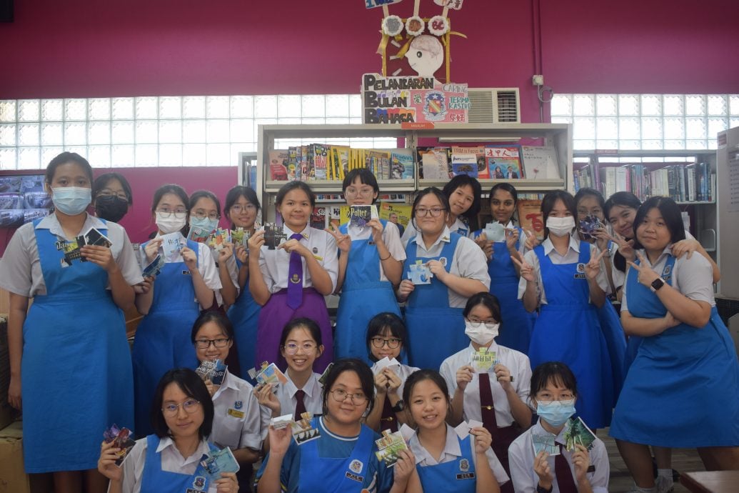 待上网//霹:学海学记|校园报道|主文|阅读也能寻宝 勇敢超越自我