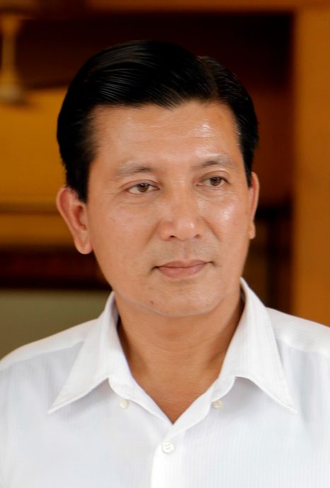 徐顺强:槟五金商倒挂国旗属无心之过,建议网开一面。