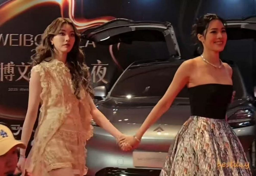 微博之夜惨遭拆CP 邝玲玲霸气换位紧黏Orm