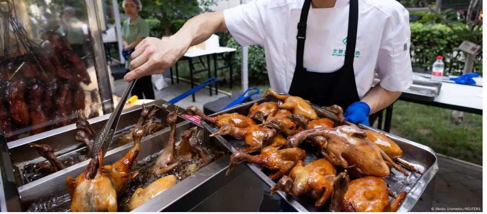 德国之声 | 通缩压力下:中国五星级酒店开始摆摊……