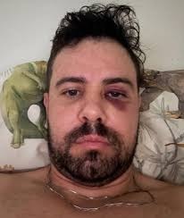 想好好看场电影这么难?男子劝青少年安静反被5人围殴