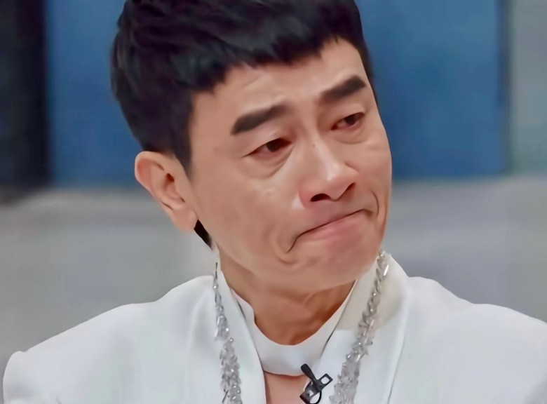 披荆斩棘2025|彩排屡忘词挨批最差表演 陈小春得悉赛果自责掉泪