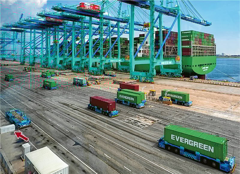 拚盘/全球首个零碳码头 天津港只见车不见人