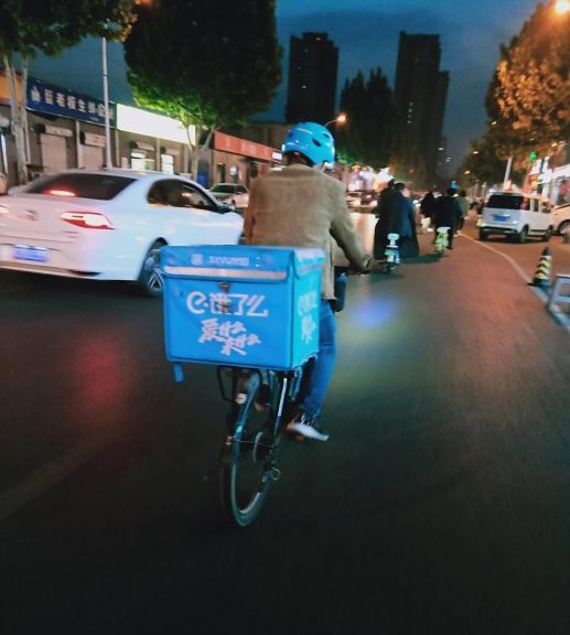 拚盘/年轻人图瘦不图钱 南京汉送外卖35天减逾8公斤