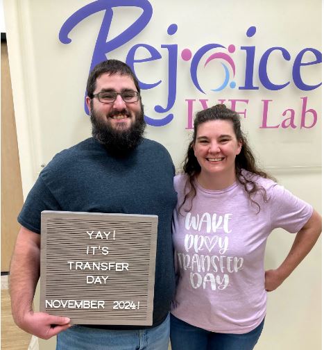 拼盘 冷冻31年 “全球最老婴儿”诞生